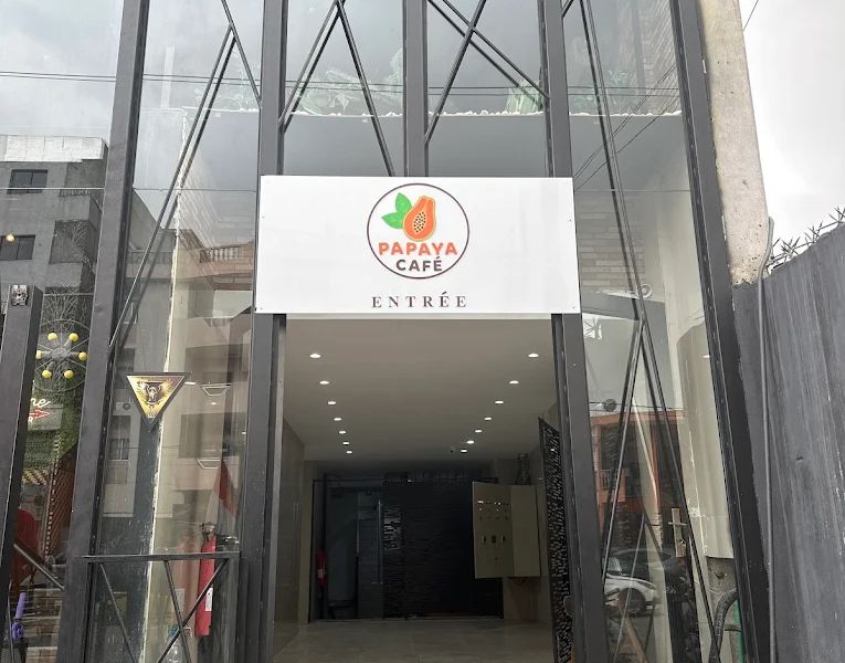 Papaya cafe