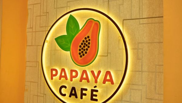 Papaya cafe