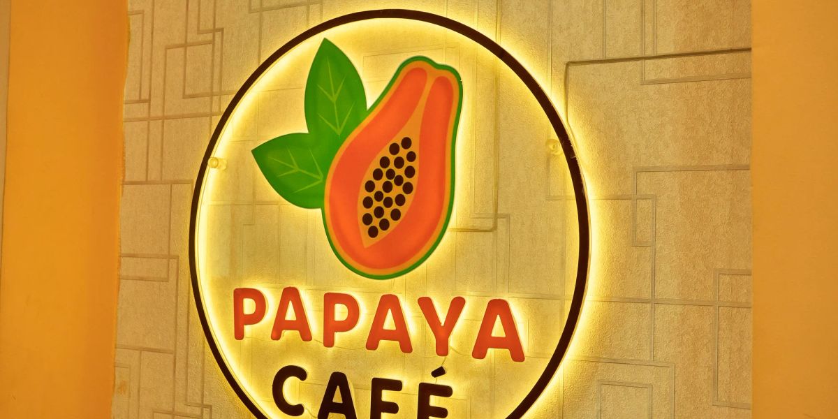 Papaya cafe