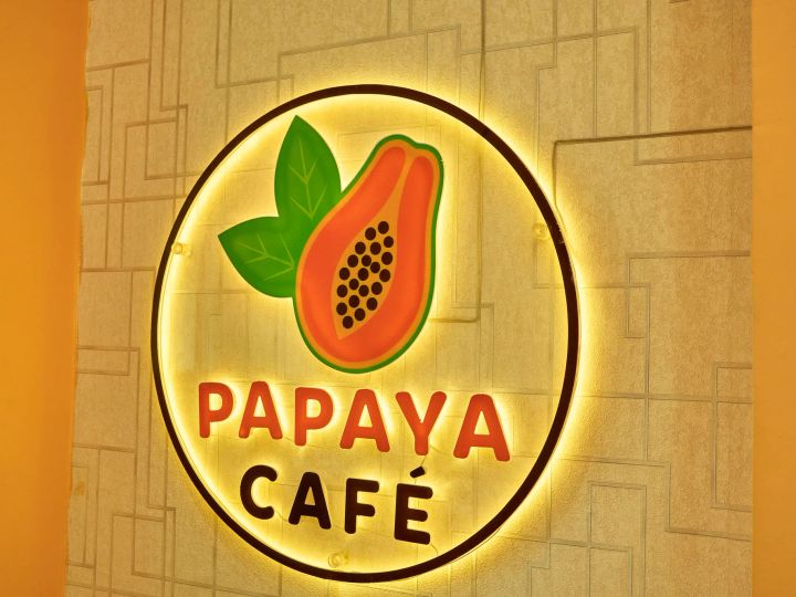 Papaya cafe - Photo 1