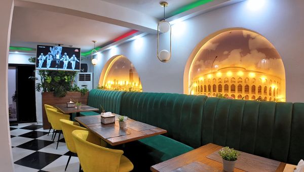 SKINNY LE RESTAURANT
